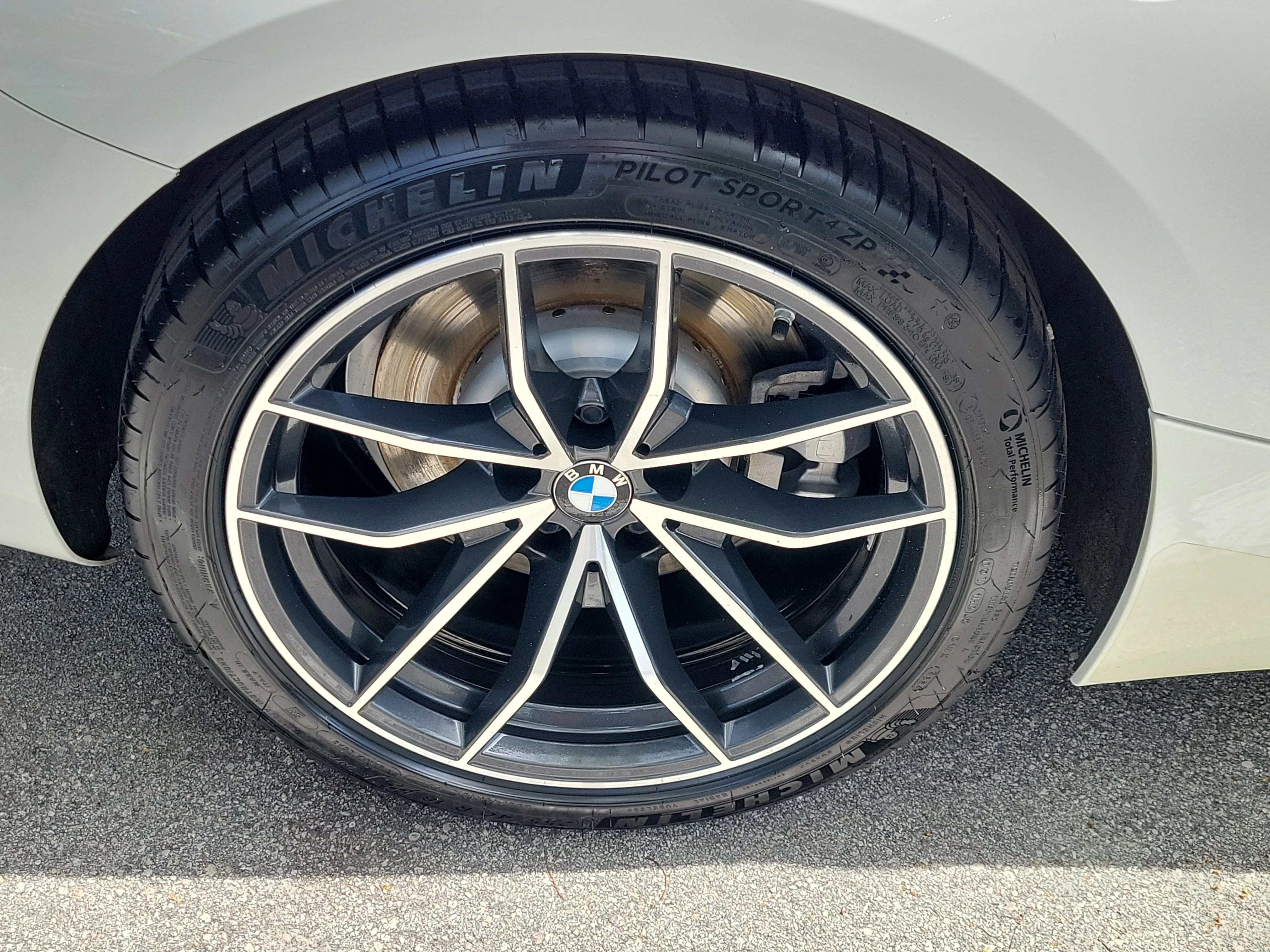 Used 2020 Alpine White BMW sDrive30i image 7