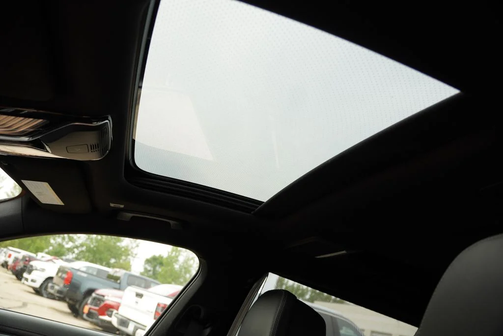 Used 2020 Black Sapphire Metallic BMW 750i xDrive image 9