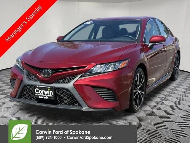 Used 2018 Ruby Flare Pearl Toyota SE image 1