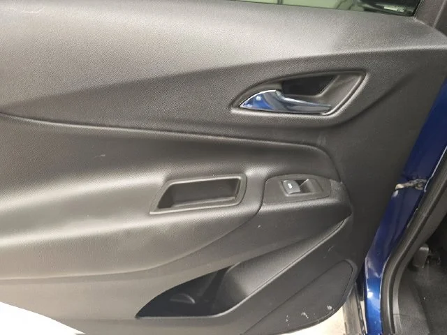 Used 2022 Blue Glow Metallic Chevrolet LT image 19