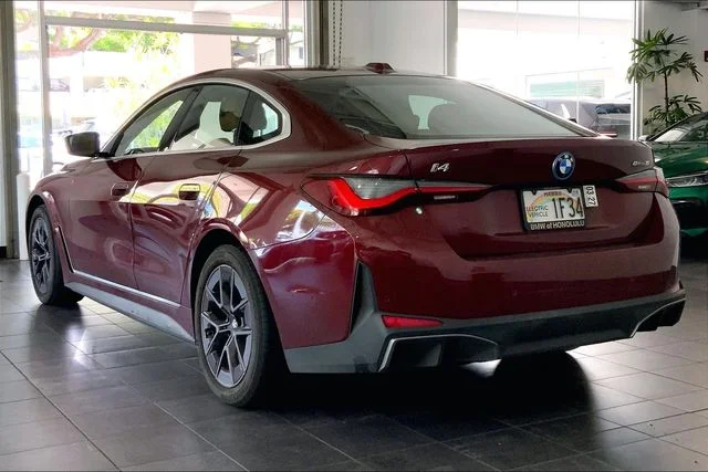 Used 2023 Aventurin Red Metallic BMW eDrive35 image 5