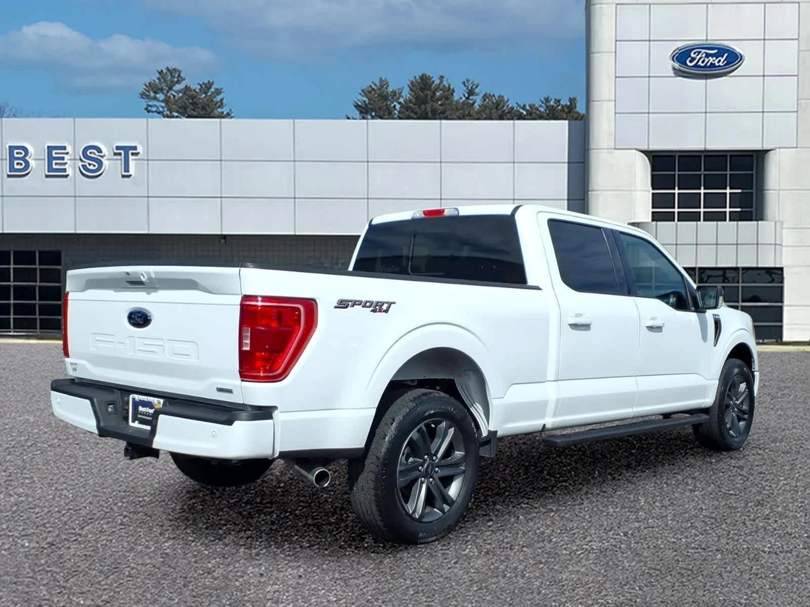 Used 2023 Oxford White Ford XLT image 7