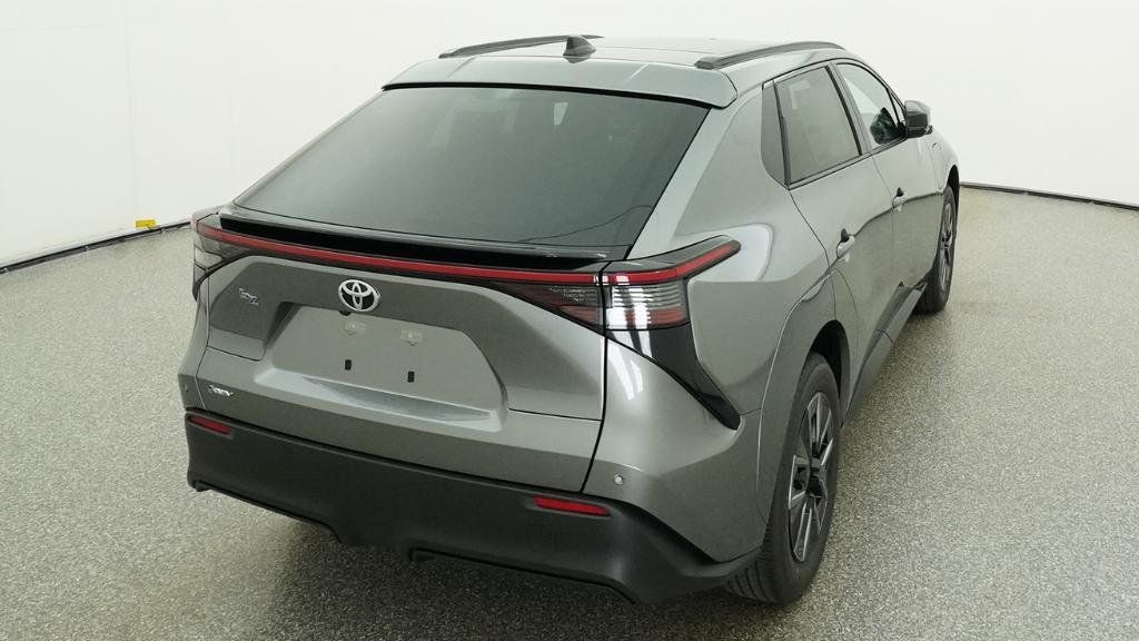 New 2026 Heavy Metal Toyota XLE image 17