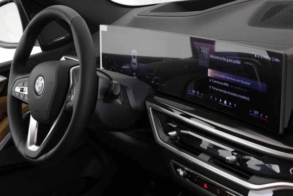New 2026 White BMW xDrive40i image 21