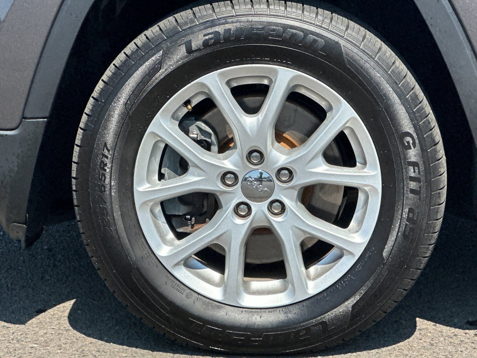 2018 Jeep Cherokee Latitude Plus - Photo 26