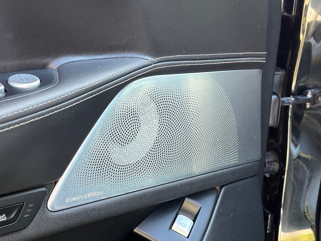 Used 2019 Black Sapphire Metallic BMW 750i xDrive image 22