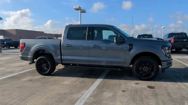New 2026 Carbonized Gray Metallic Ford XLT image 100