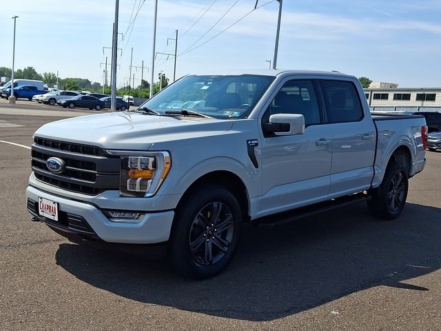 Used 2023 White Ford Lariat image 3