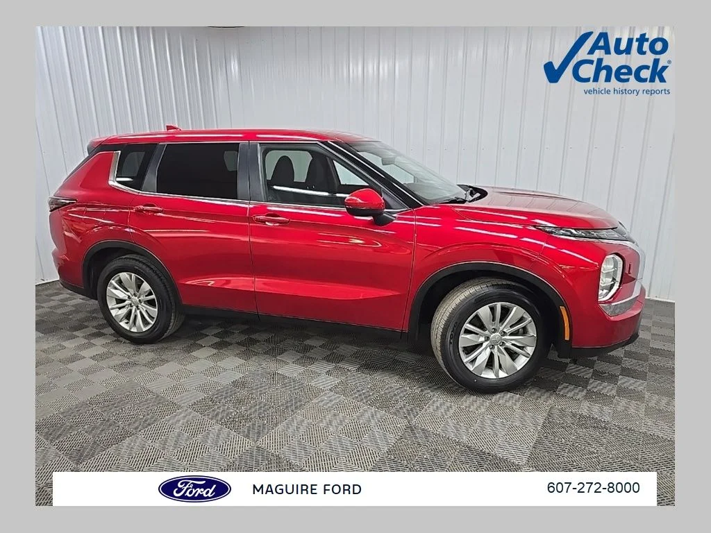 Used 2025 Red Mitsubishi ES image 1