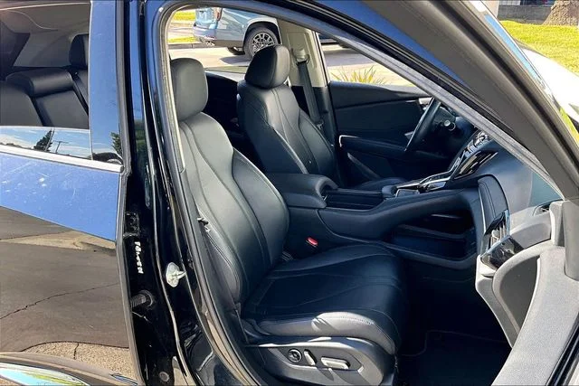 Used 2020  Acura Base image 7