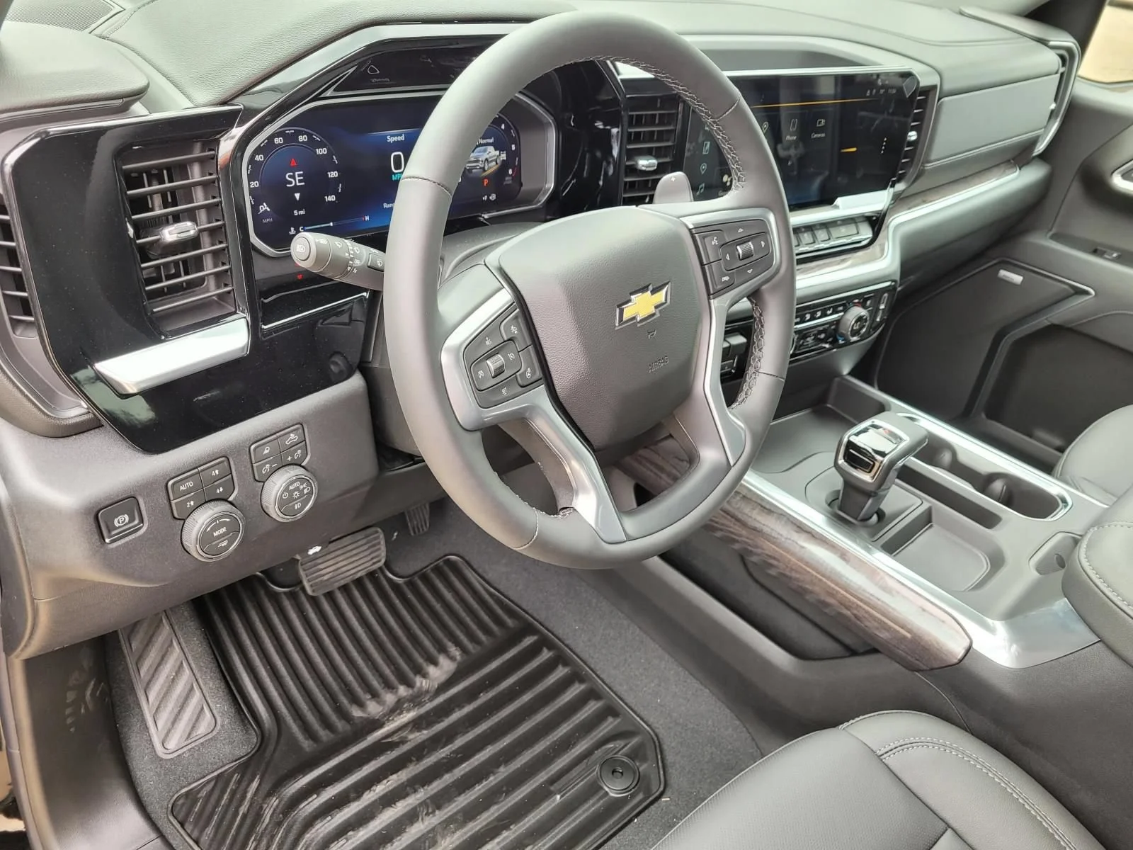 2026 Chevrolet Silverado 1500 LTZ - Photo 16