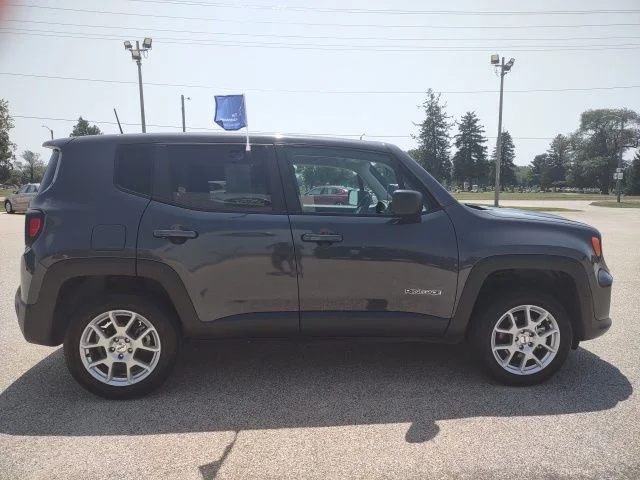 Certified Used 2023 Graphite Gray Jeep Latitude image 6