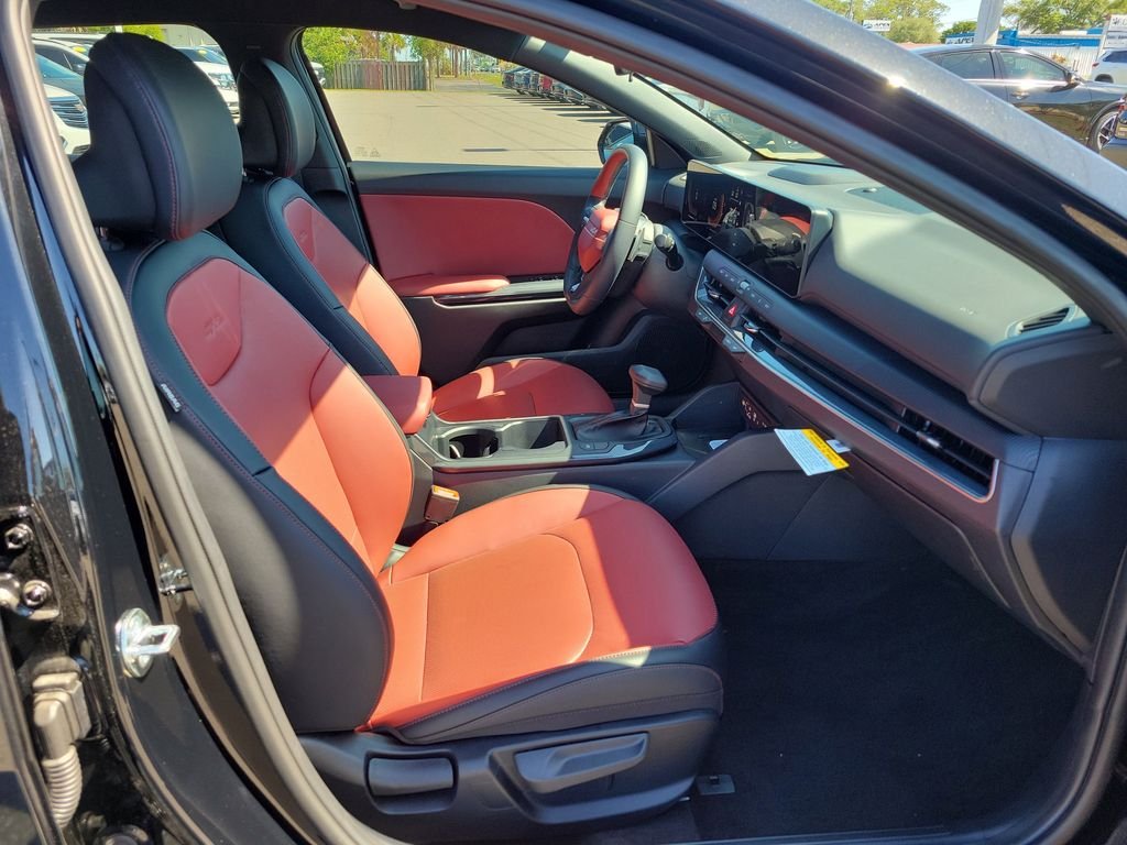 New 2026 Black Kia GT-Line image 7