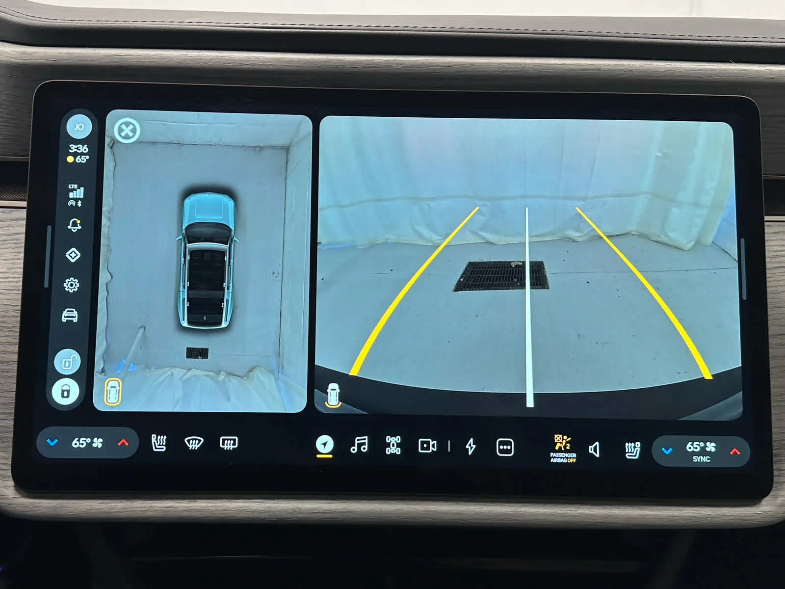 Used 2025 Storm Blue Rivian Ascend image 35