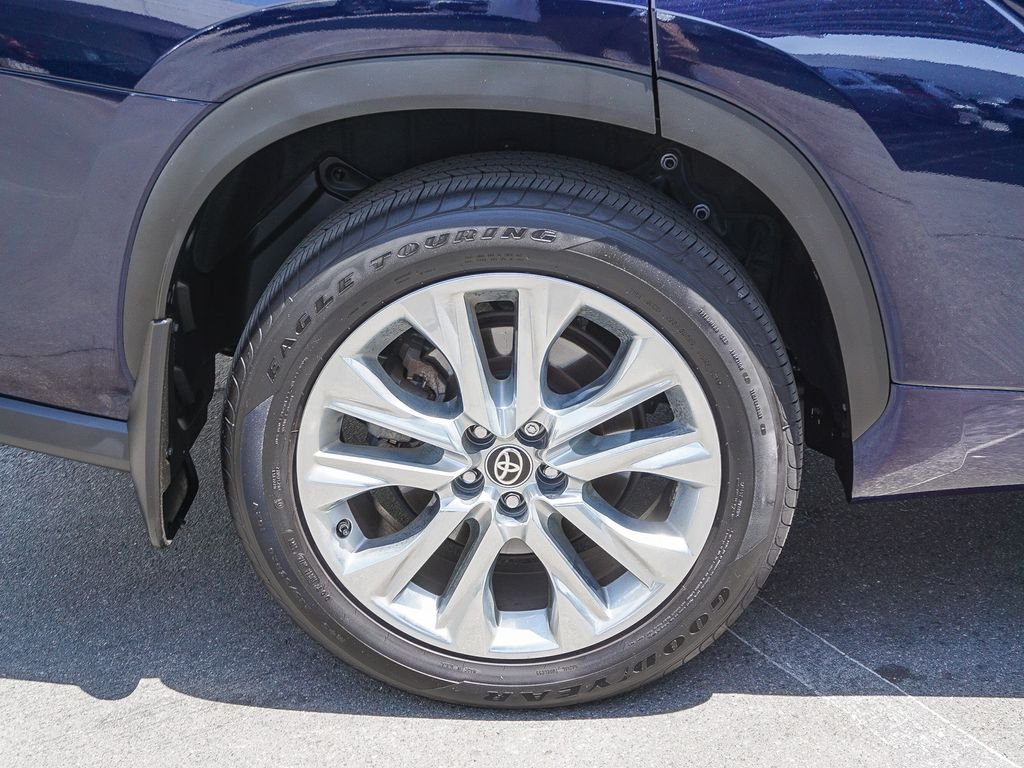 Used 2024  Toyota Limited image 8