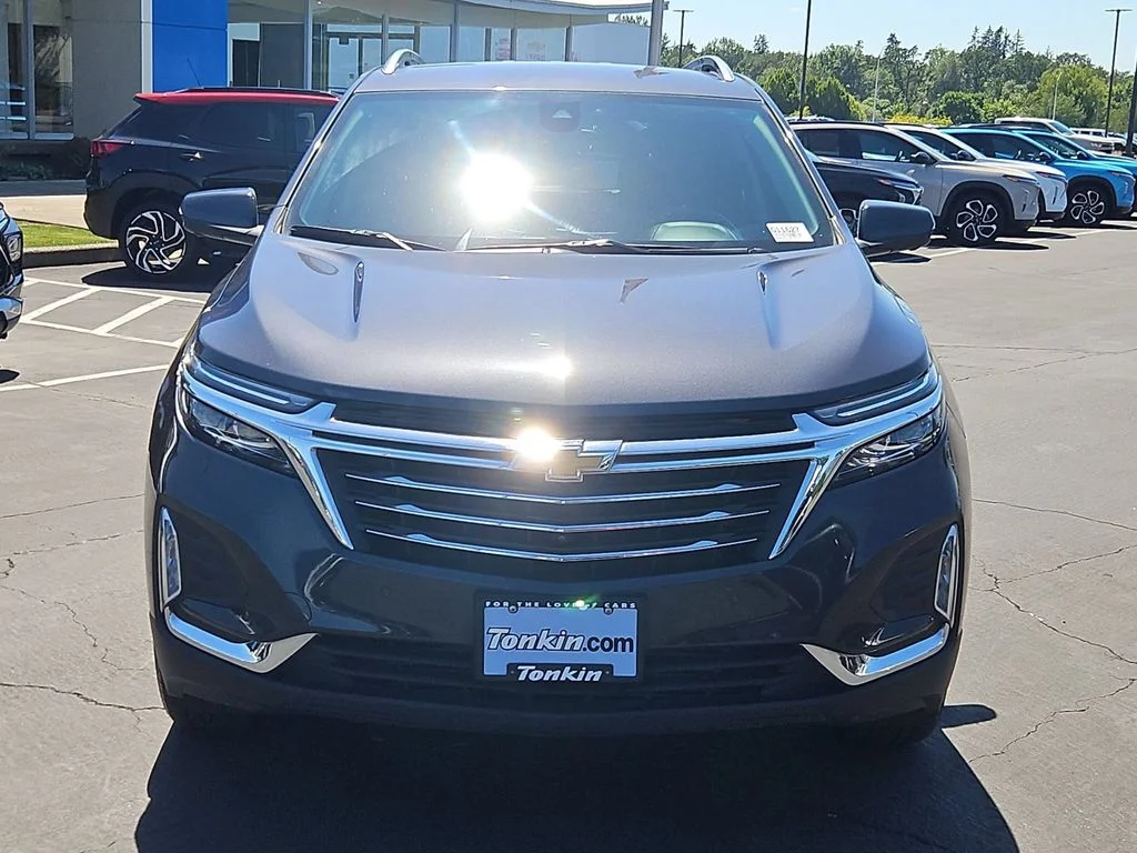 Used 2022 Iron Gray Metallic Chevrolet Premier image 9