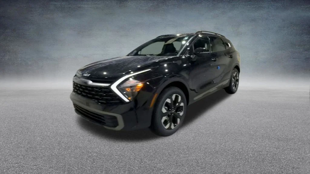 Used 2023 Black Kia X-Line image 9