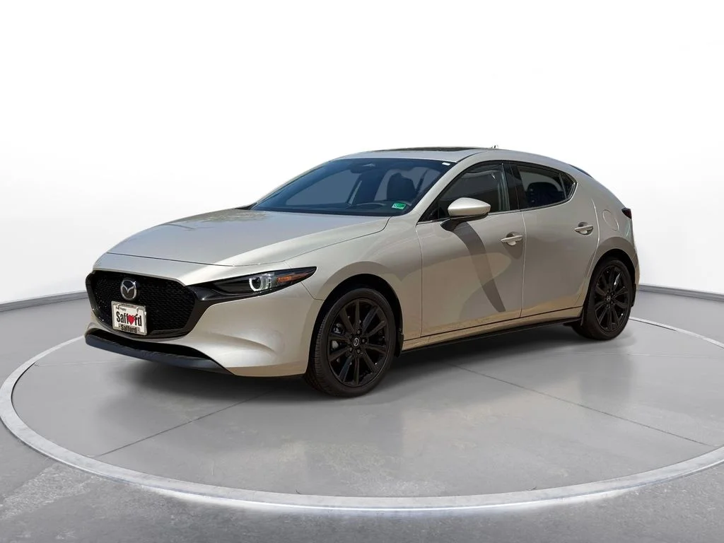 2026 Mazda CX-3 Premium MT 5-Door SKYACTIV's photo