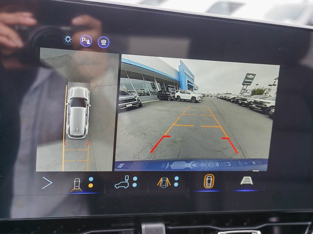 2027 Chevrolet Equinox LT - Photo 23