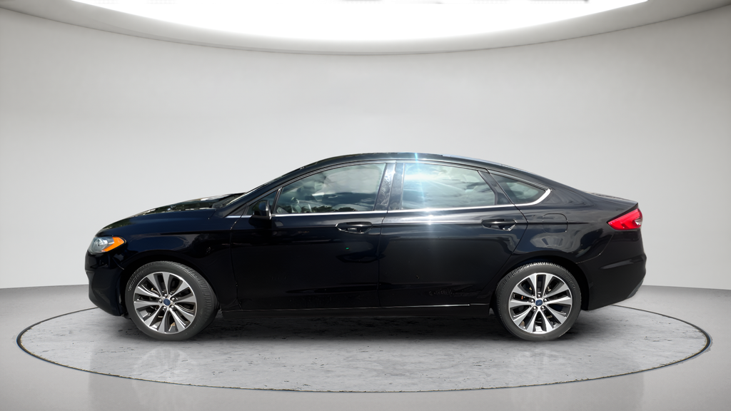 Used 2019 Black Ford SE image 6