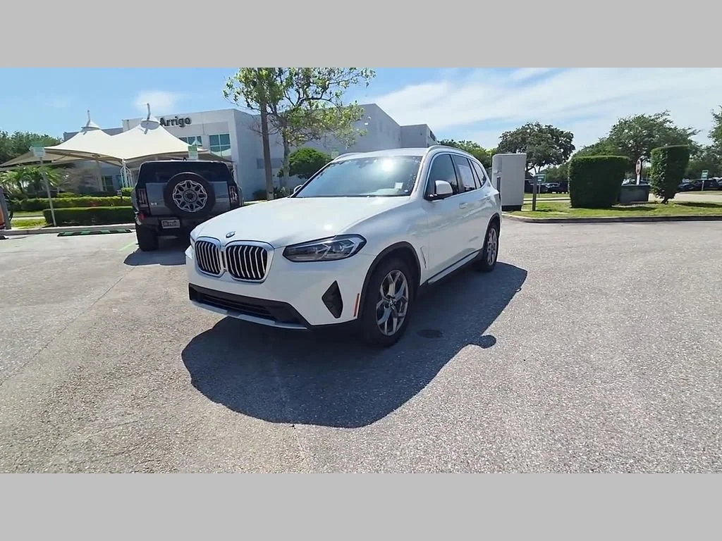 Used 2023 Alpine White BMW xDrive30i image 47