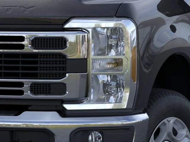 New 2026 Agate Black Metallic Ford XLT image 40