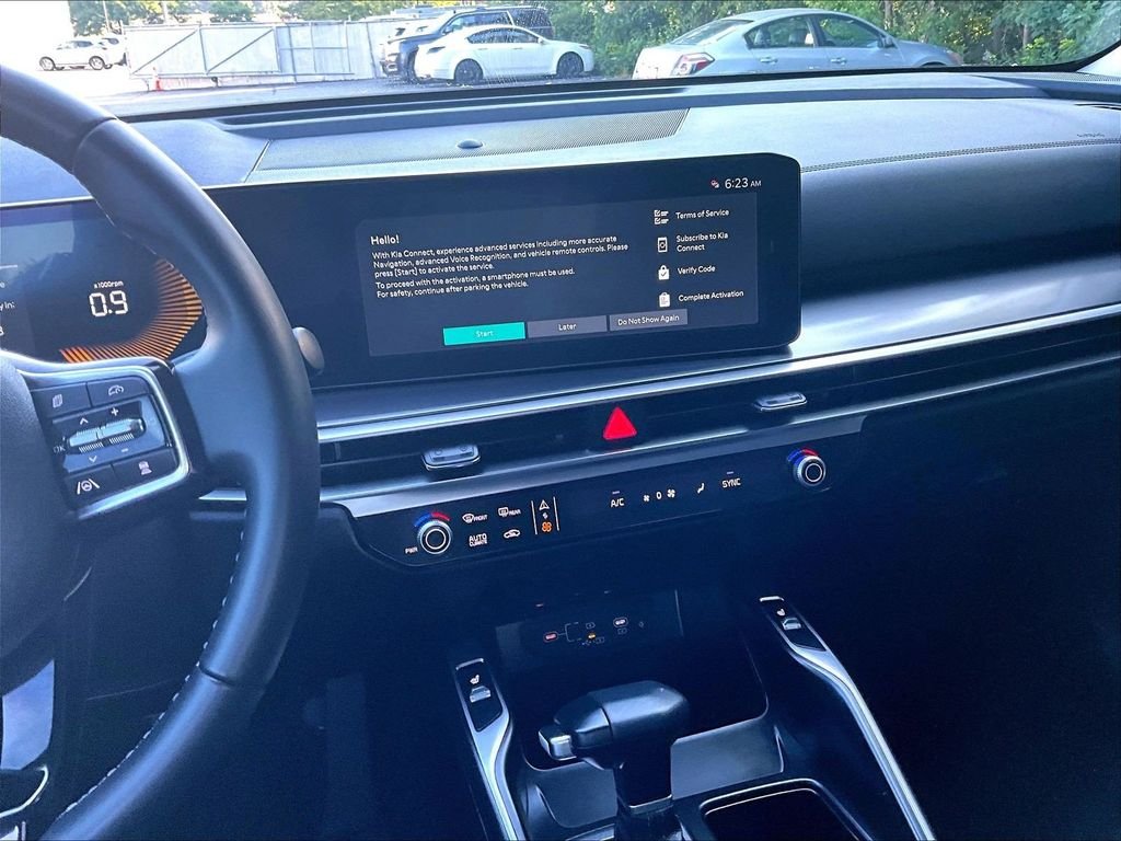 Used 2025 Black Kia S image 18