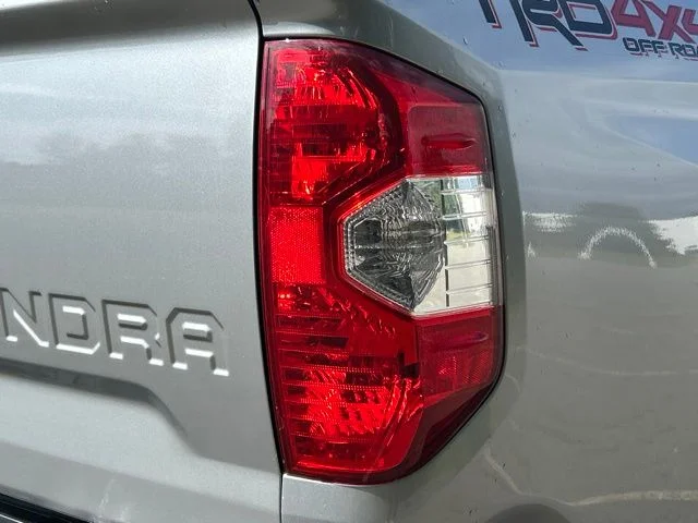 Used 2017 Silver Toyota SR5 image 11