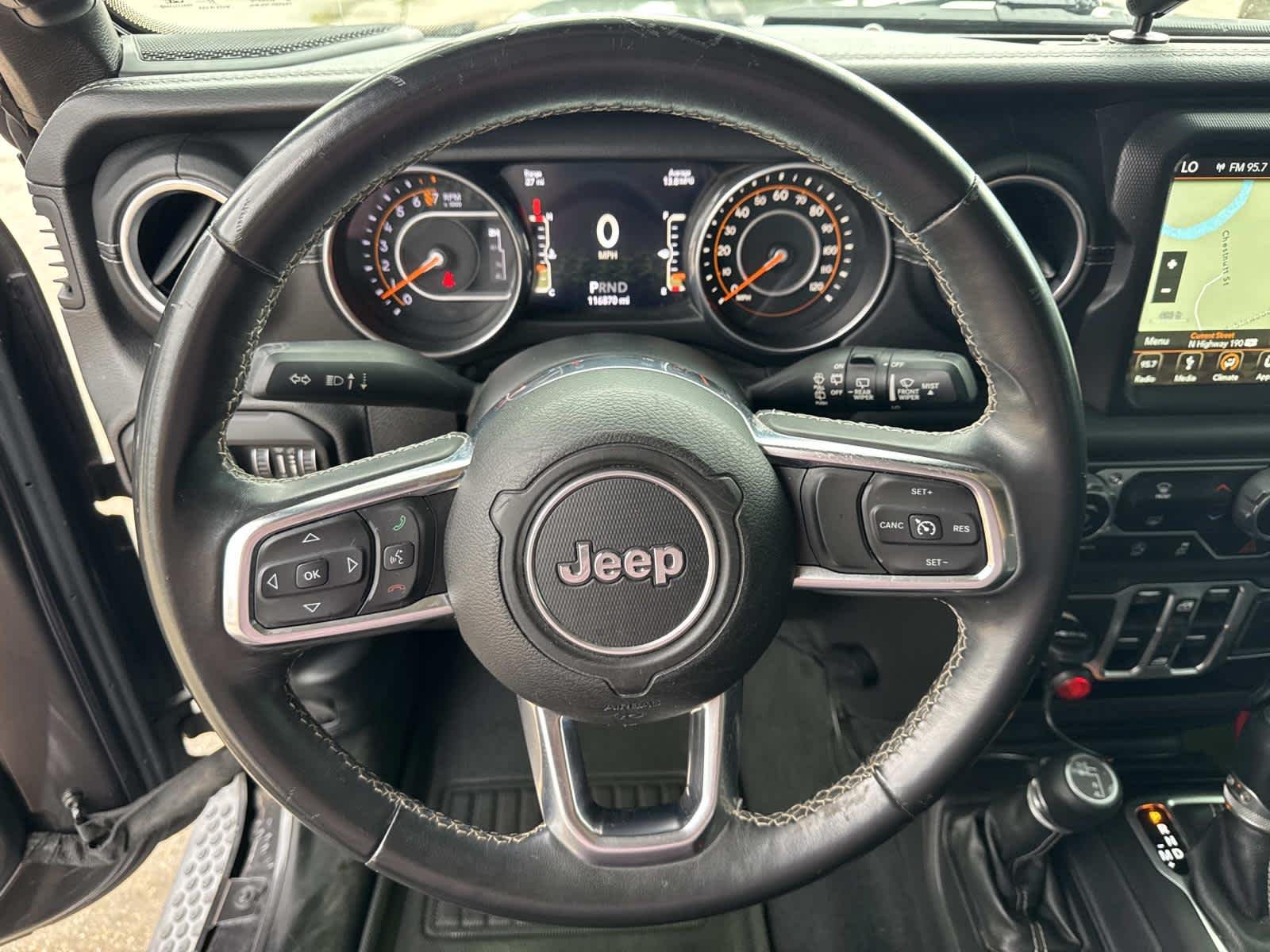 Used 2018  Jeep Sahara image 13