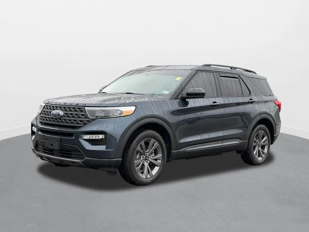 Used 2024 Stone Blue Ford XLT image 1
