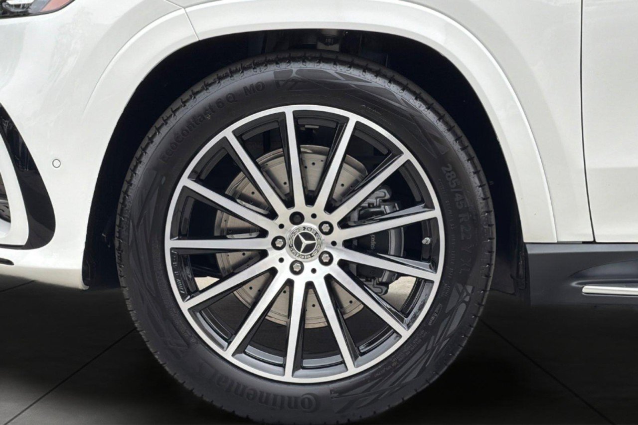 New 2026 Polar White Mercedes-Benz GLS 450 4MATIC® SUV image 27