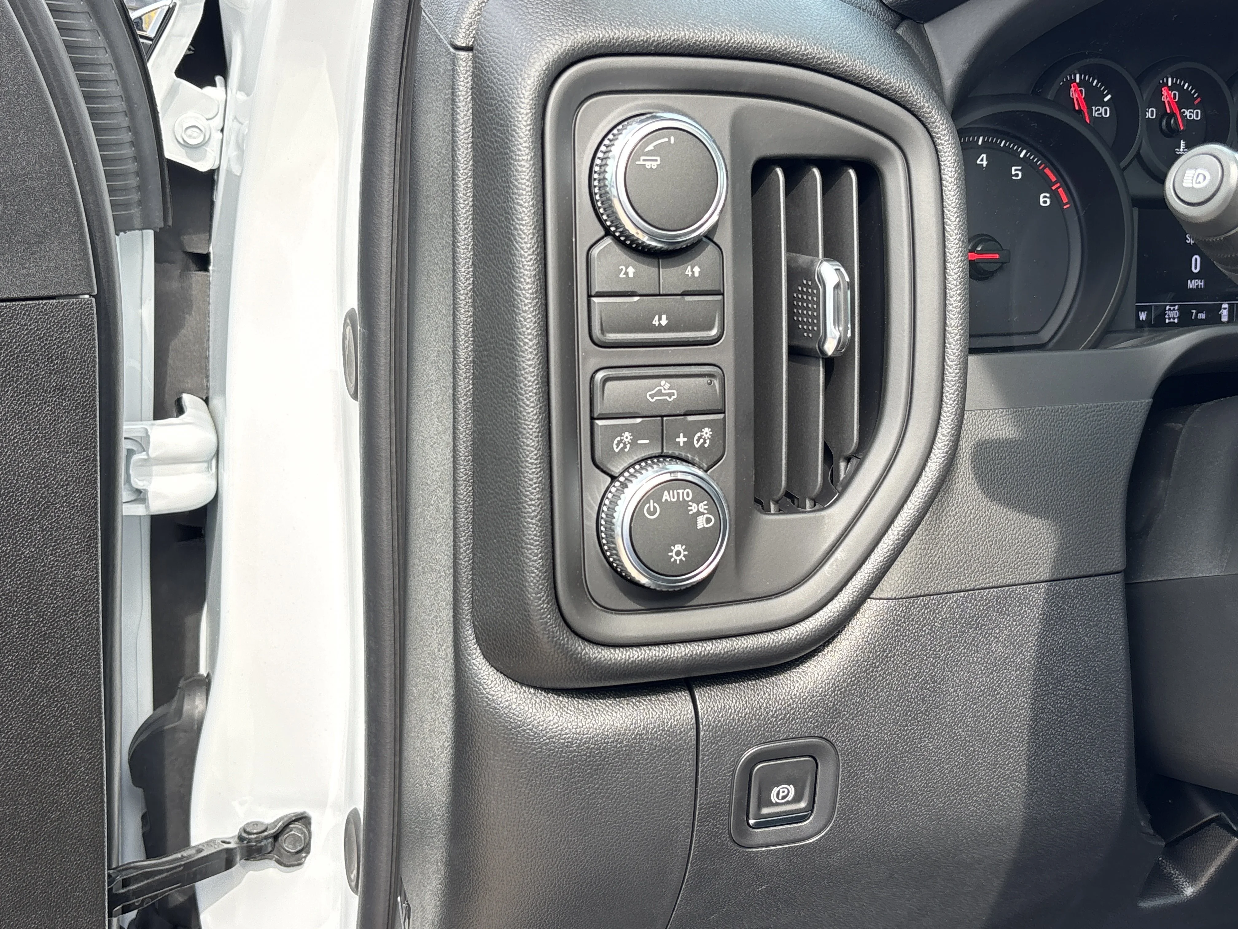 2026 GMC Sierra 3500HD Pro - Photo 15