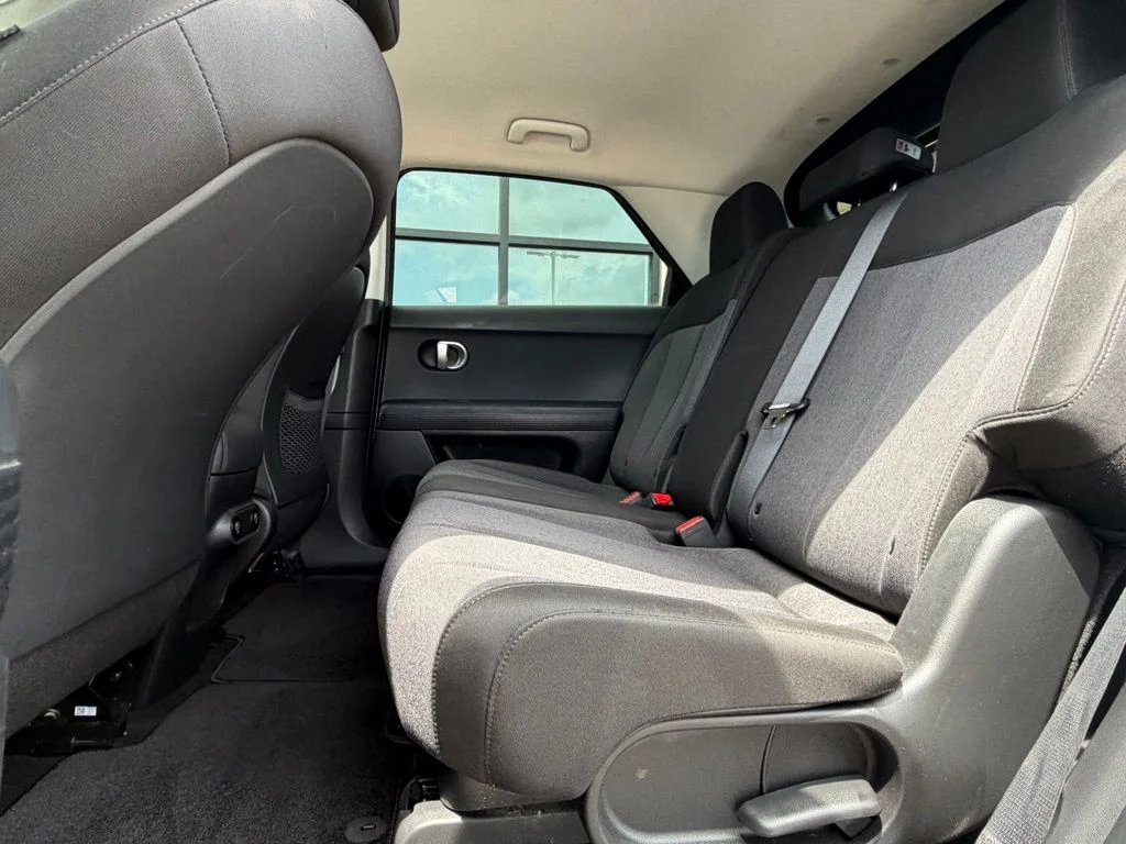 Used 2024 White Hyundai SEL image 8