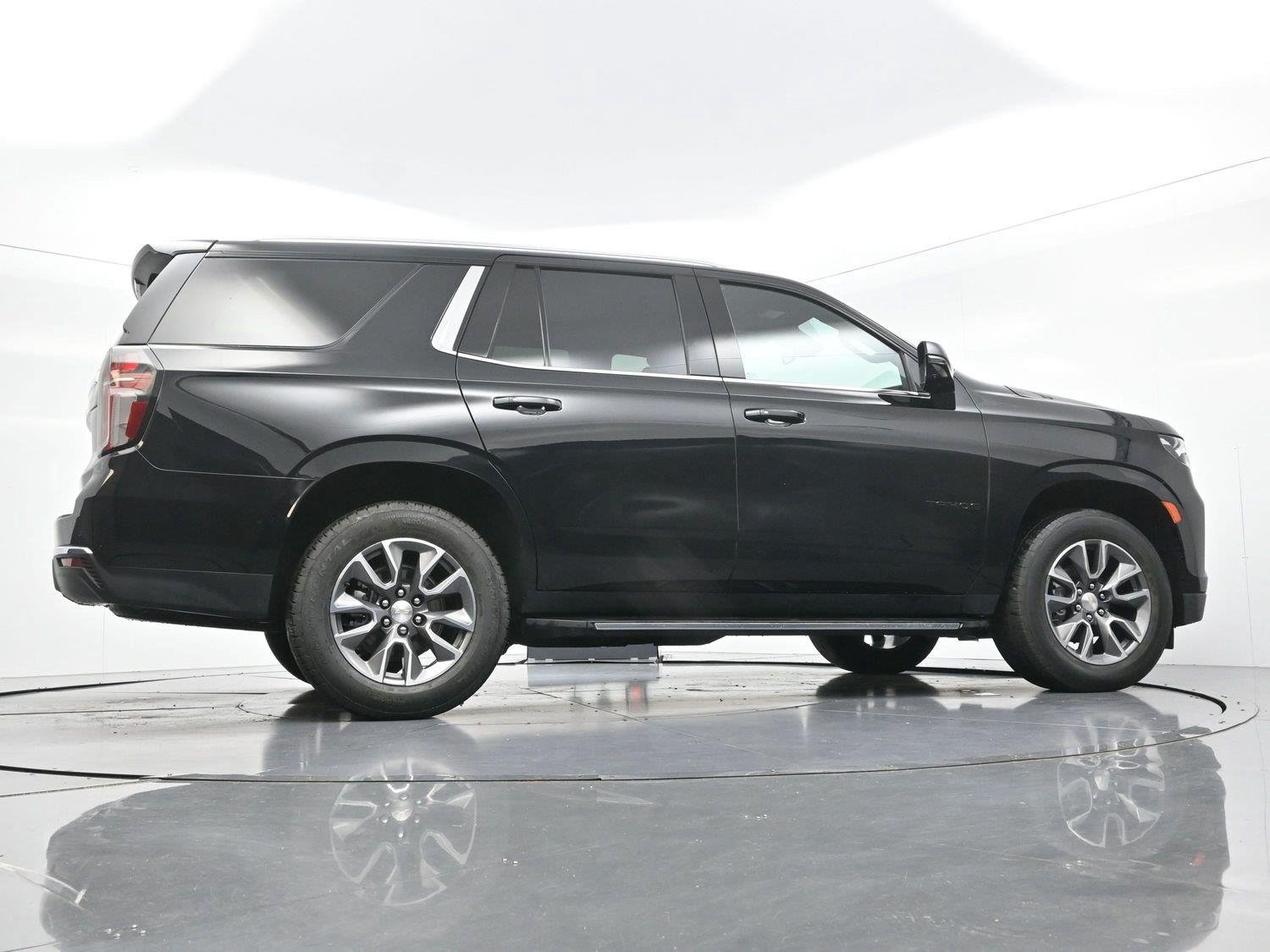 Used 2023 BLACK Chevrolet LT image 62