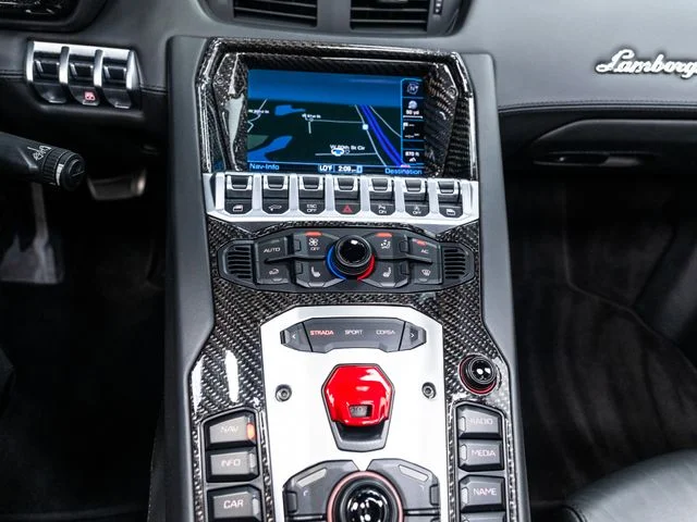 Used 2014  Lamborghini  image 35