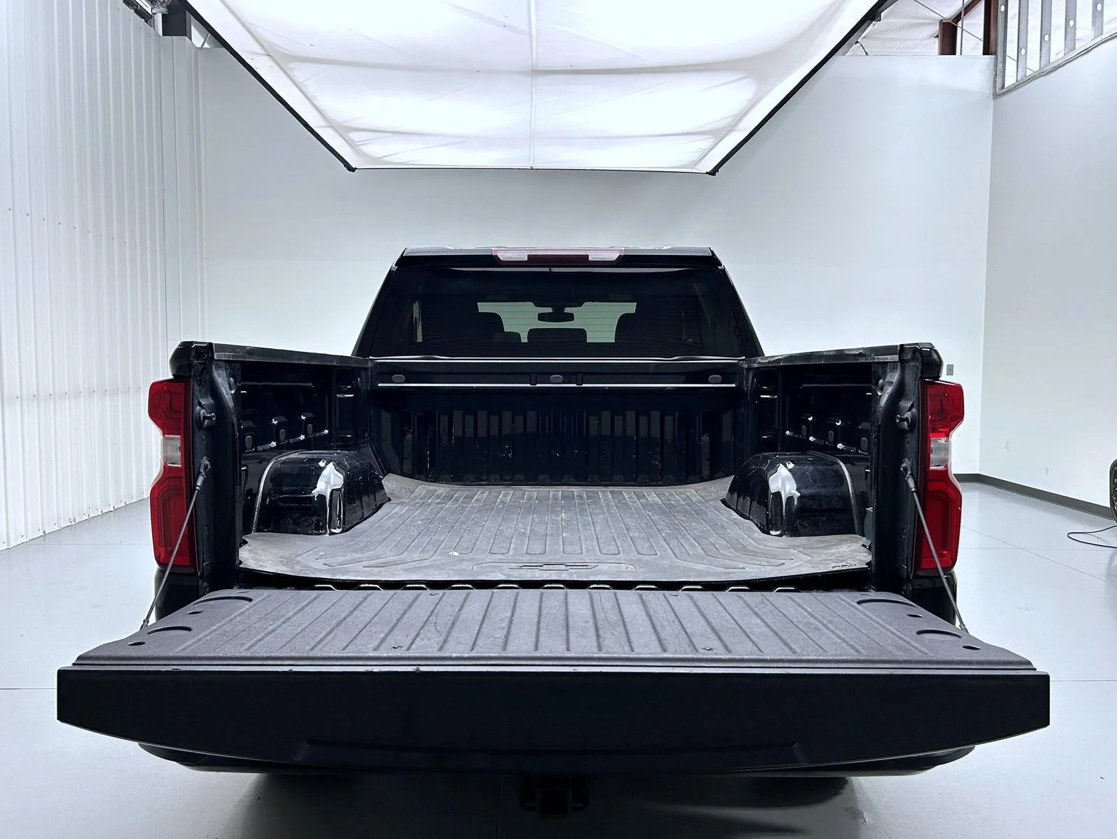 Used 2021 Black Chevrolet Custom image 21