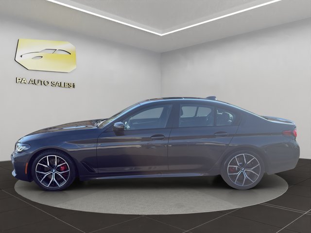 Used 2023 Dark Graphite Metallic BMW 530i xDrive image 4