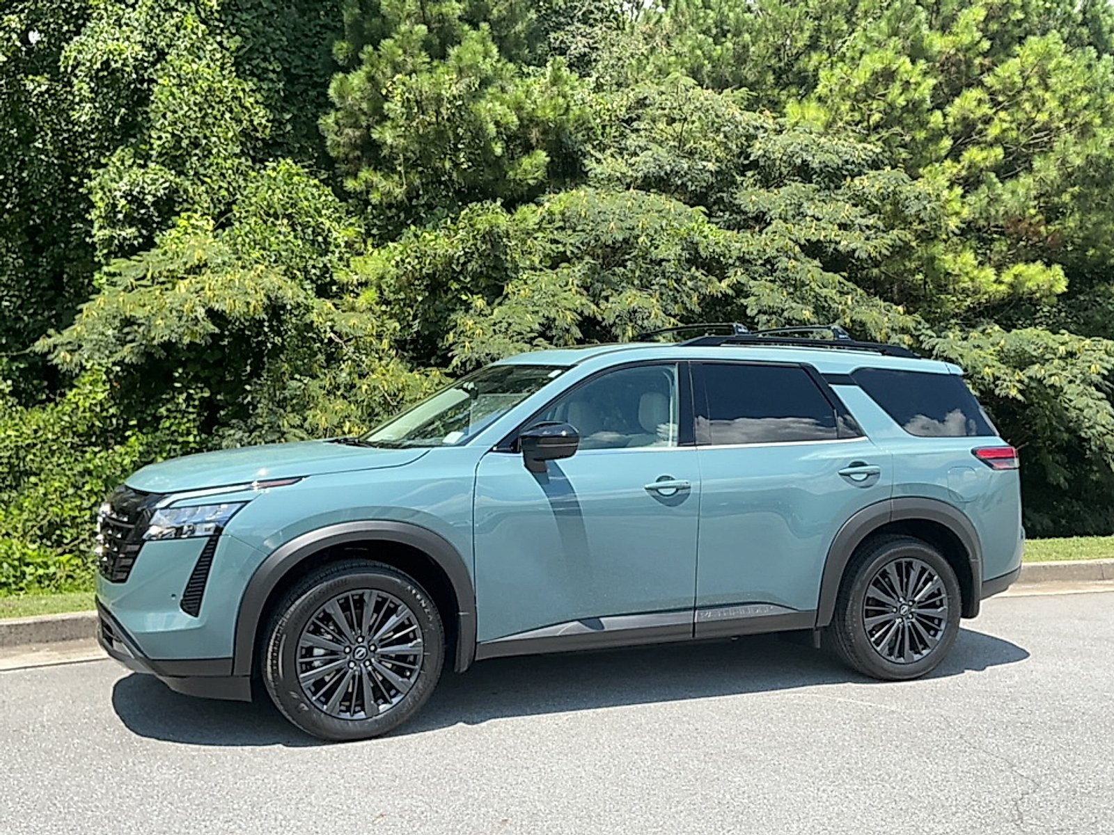 New 2026 Baltic Teal Nissan SL image 4