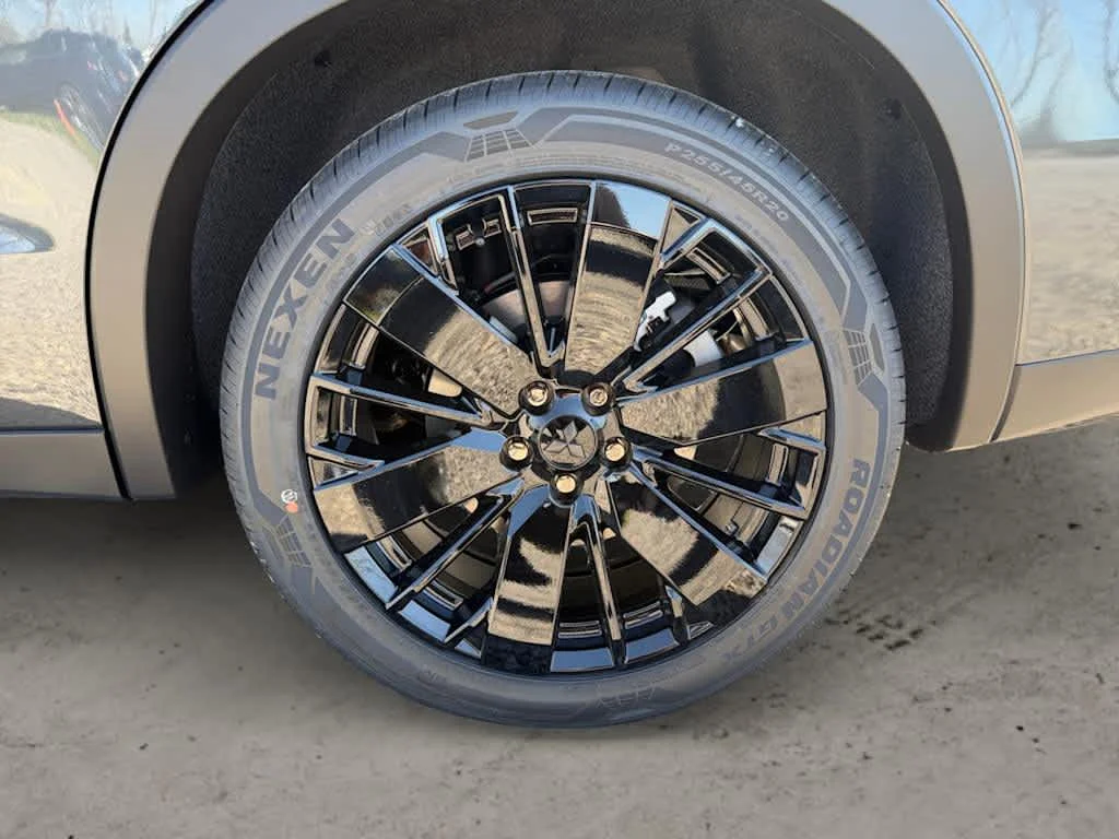 New 2026 Graphite Gray Mitsubishi LE image 9
