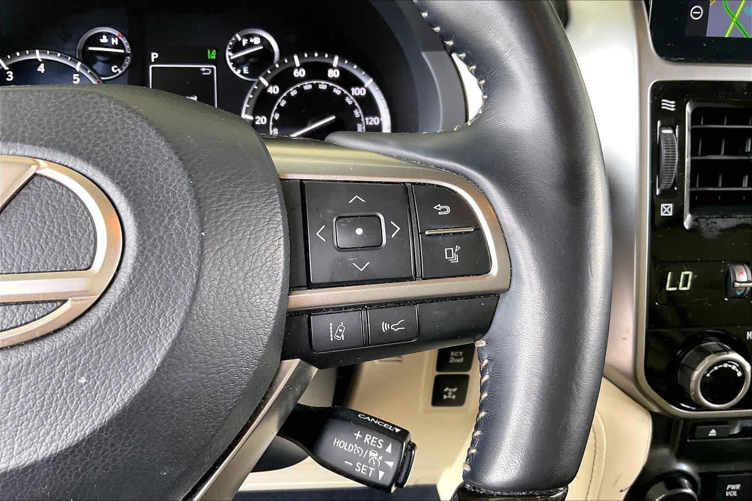 Used 2023 Eminent White Pearl Lexus Luxury image 22