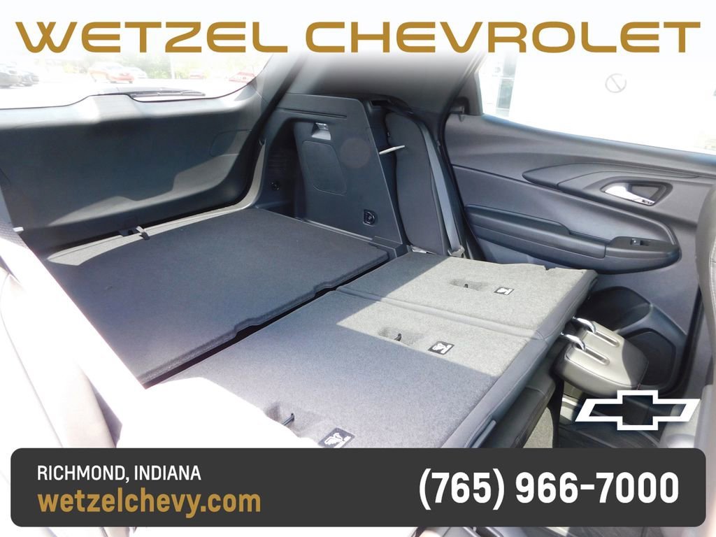 New 2026 White Sands Chevrolet RS image 27