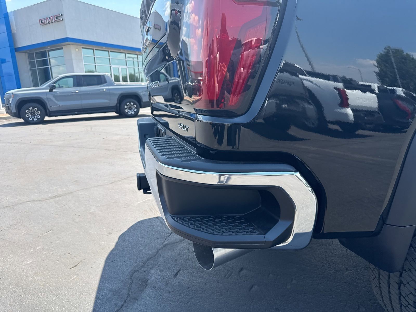 2025 GMC Sierra 3500HD SLT - Photo 43