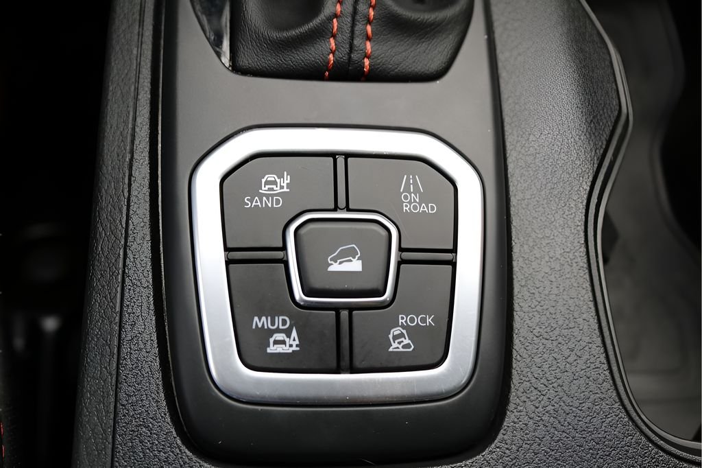 Used 2026 Black Nissan PRO-4X image 27