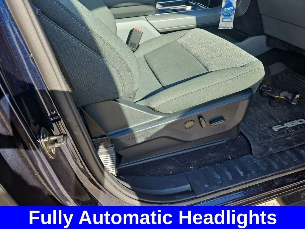 Used 2023 Blue Ford XLT image 37