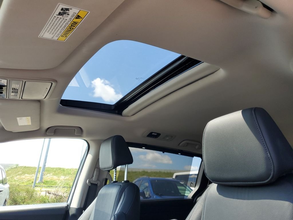 2025 Honda Odyssey EX-L - Photo 12