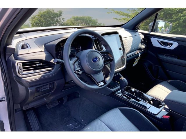 New 2026 ICE SILVER METALLIC Subaru Touring image 7
