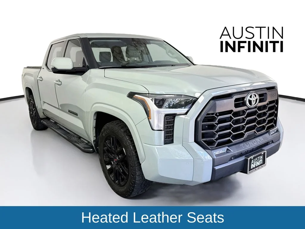 Used 2022  Toyota SR5 image 1