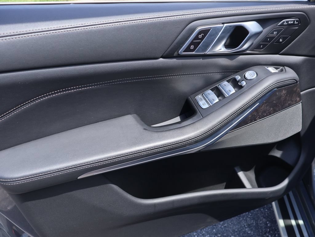 2025 BMW X7 40i - Photo 21