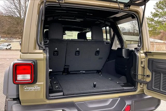New 2026 Jeep Wrangler Willys 4D Sport Utility