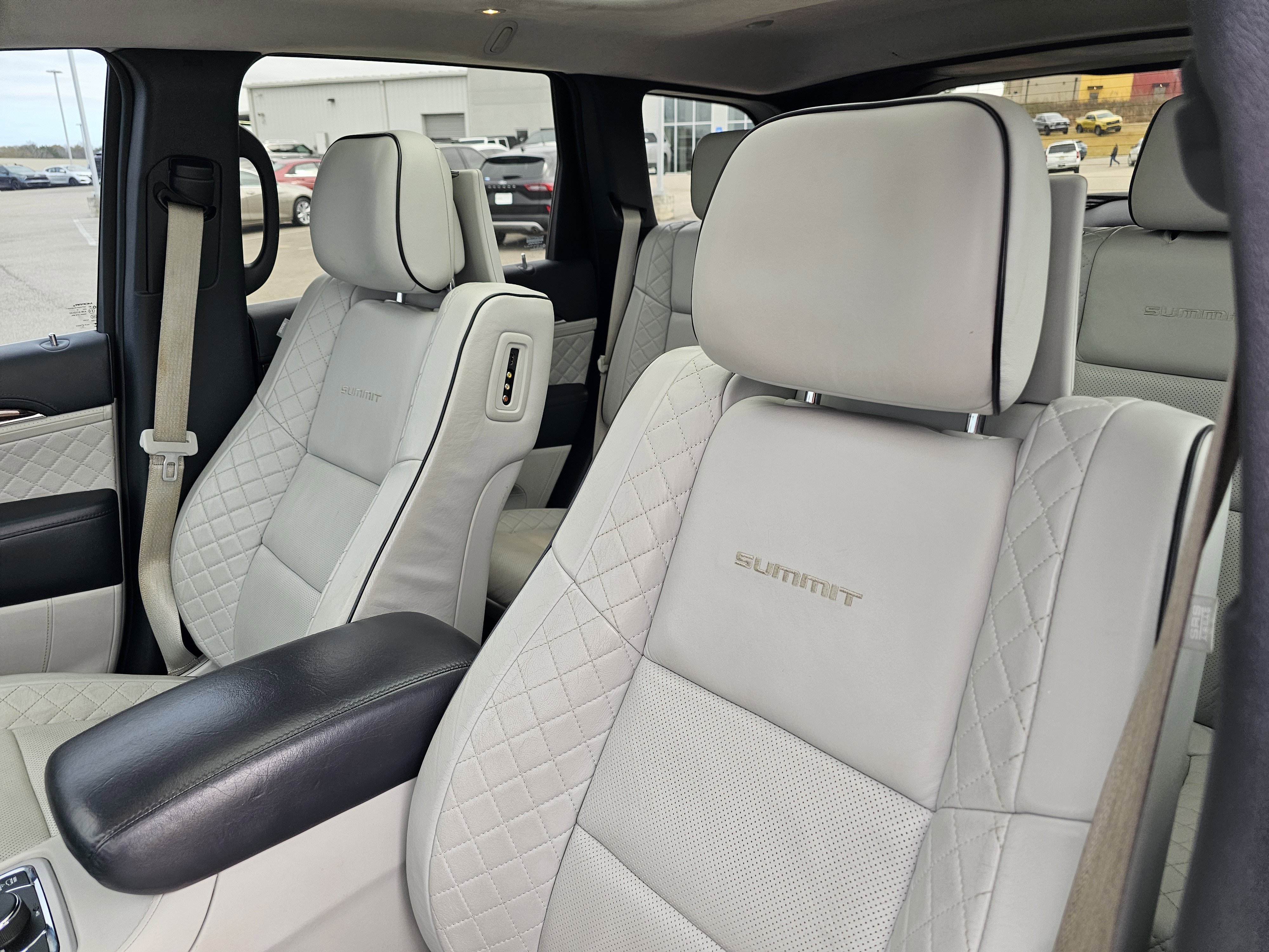 2020 Jeep Grand Cherokee Summit - Photo 18